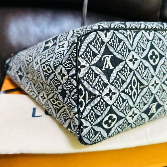 Louis Vuitton Neverfull MM Since 1854 Limited edition - Picture 10 of 15